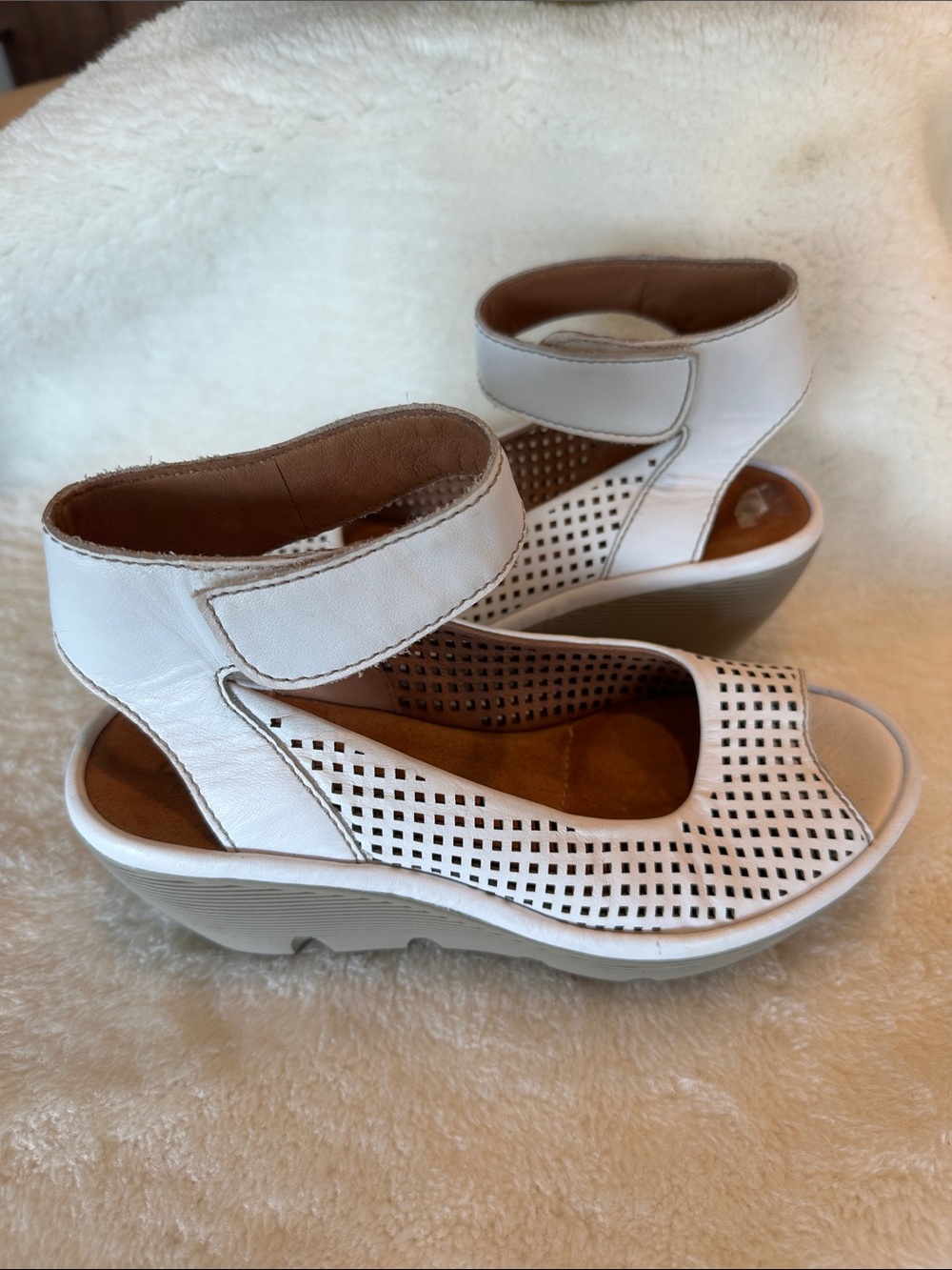 Clarks leather sandals
